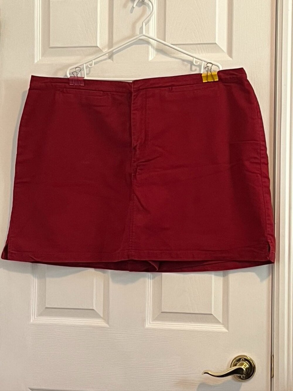 Red denim A/E Sport skort size 26